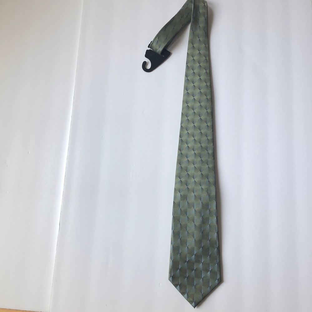 Van Heusen men’s tie